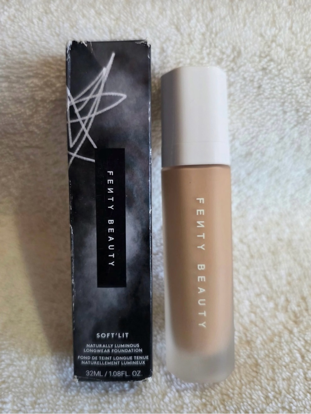 Fenty Beauty Soft-Lit Foundation — Warm Beige Tone 240